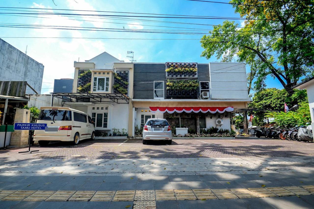 Sky Hotel Buah Batu 1 Bandung Exterior foto