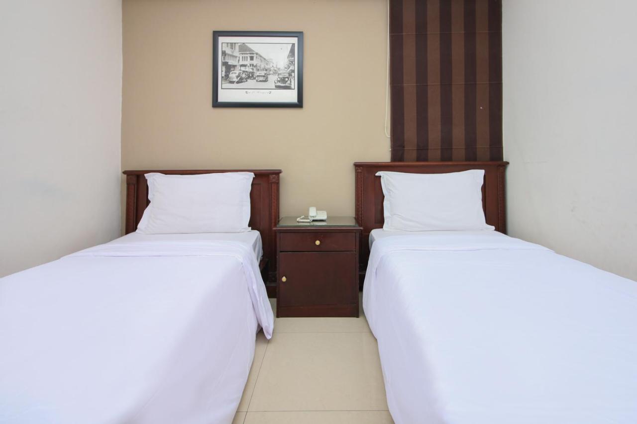 Sky Hotel Buah Batu 1 Bandung Exterior foto