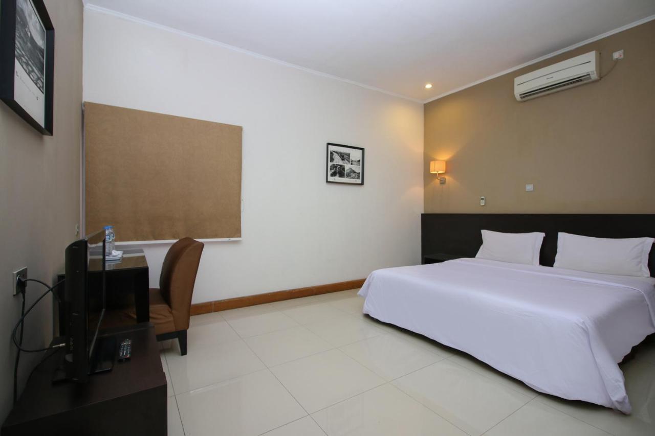 Sky Hotel Buah Batu 1 Bandung Exterior foto