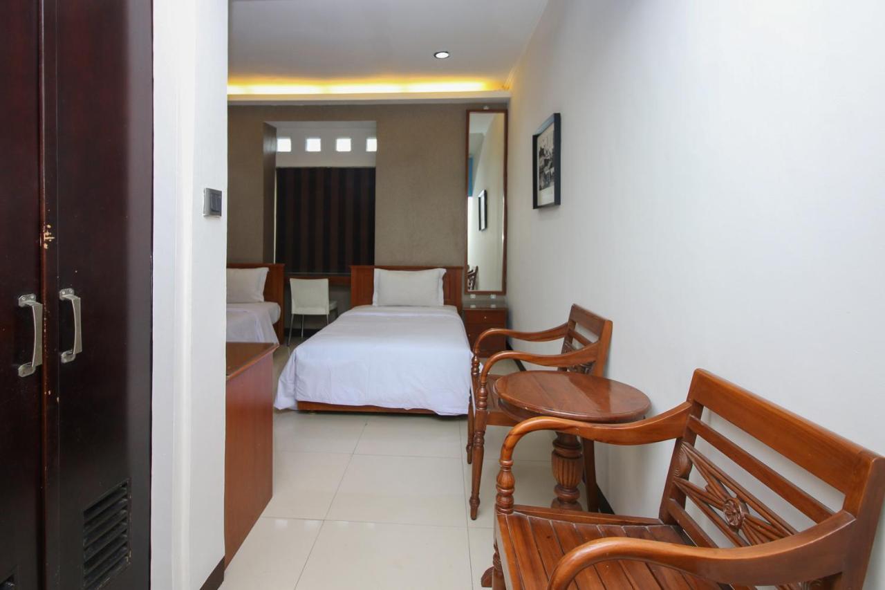 Sky Hotel Buah Batu 1 Bandung Exterior foto